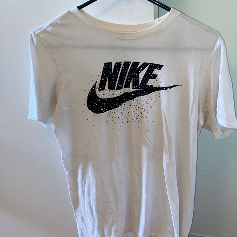 Men’s Nike T-shirt